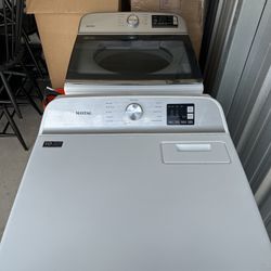 Maytag Washer and Dryer Combo