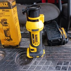 DeWalt Cutting Tool And Router With Charger