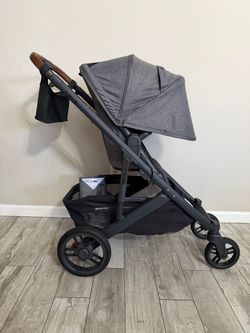 Uppababy Cruz V2 stroller