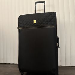 Black And Gold IT Brand Luggage Spinner