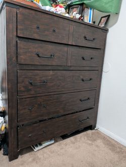 Real Wood Magnussen Pine Hill Drawer Chest in Rustic Pine B3561-10