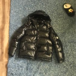 Moncler Puffer Black