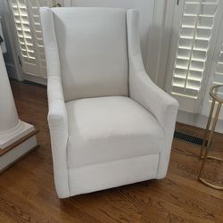 Babyletto Toco Swivel Glider