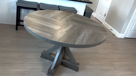 Garvee 47" Round Dining Table,Star-Shaped Leg Farmhouse Kitchen Table for 4 Star-shaped Base , Water Resistant, Wooden Texture, Spacious Round Top,Stu