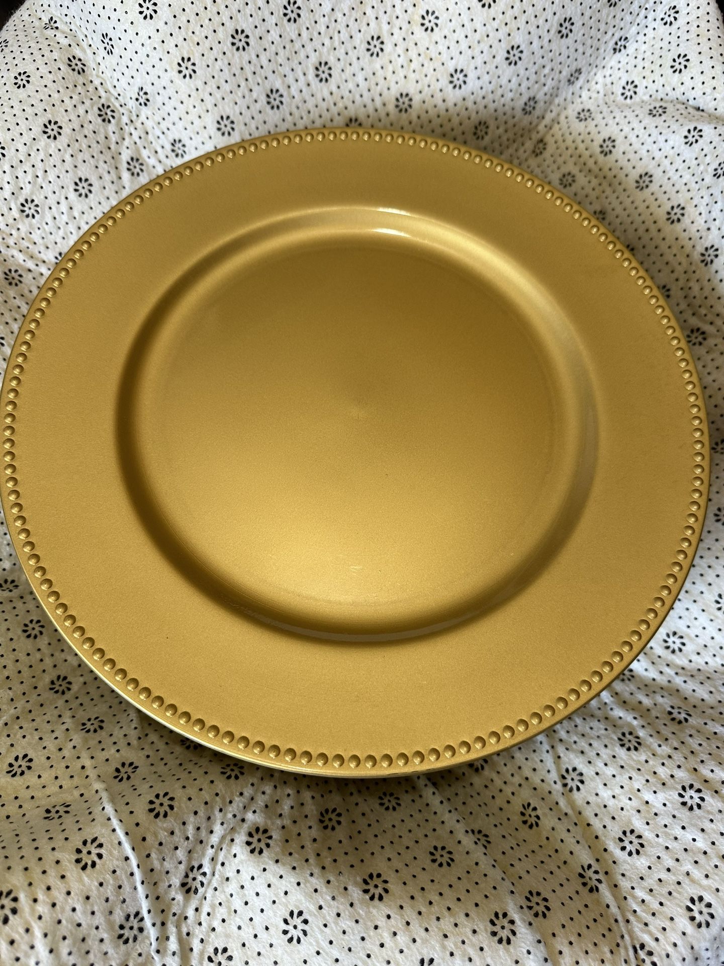 Decoratives Gold Plates