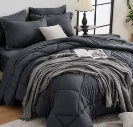 7-Piece California King Comforter Set, Dark Grey Bed in a Bag Reversible, All-Season, Soft, 7 Piece Set, All-Season Reversible Bed in a Bag, Flat Shee