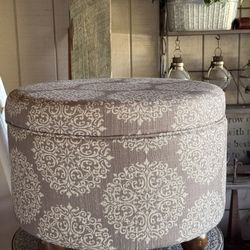 Round Storage Ottoman/Footstool