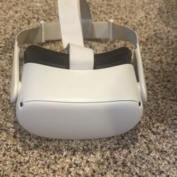 Oculus Quest 2 (FOR SALE)