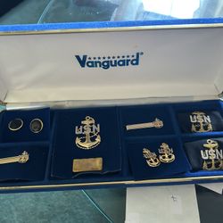 vanguard navy insignia set