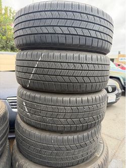 🚘🚨185/55r15 marca SENTURY En perfectas condiciones de vida las 4