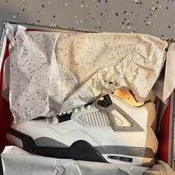 Jordan 4