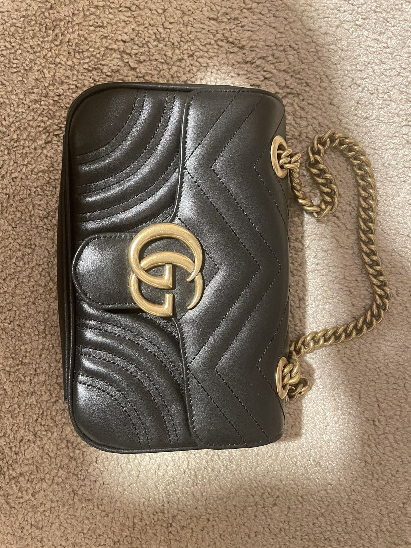 Gucci GG Marmont matelassé mini bag 