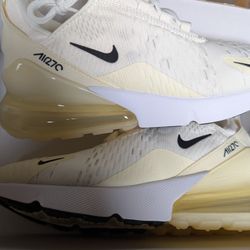 Nike Women's Air Max 270 