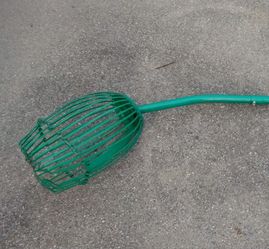 LN GARDEN LEAF GRABBER