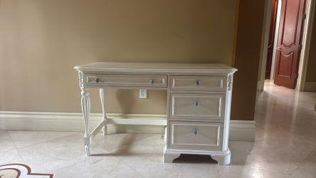 White Desk