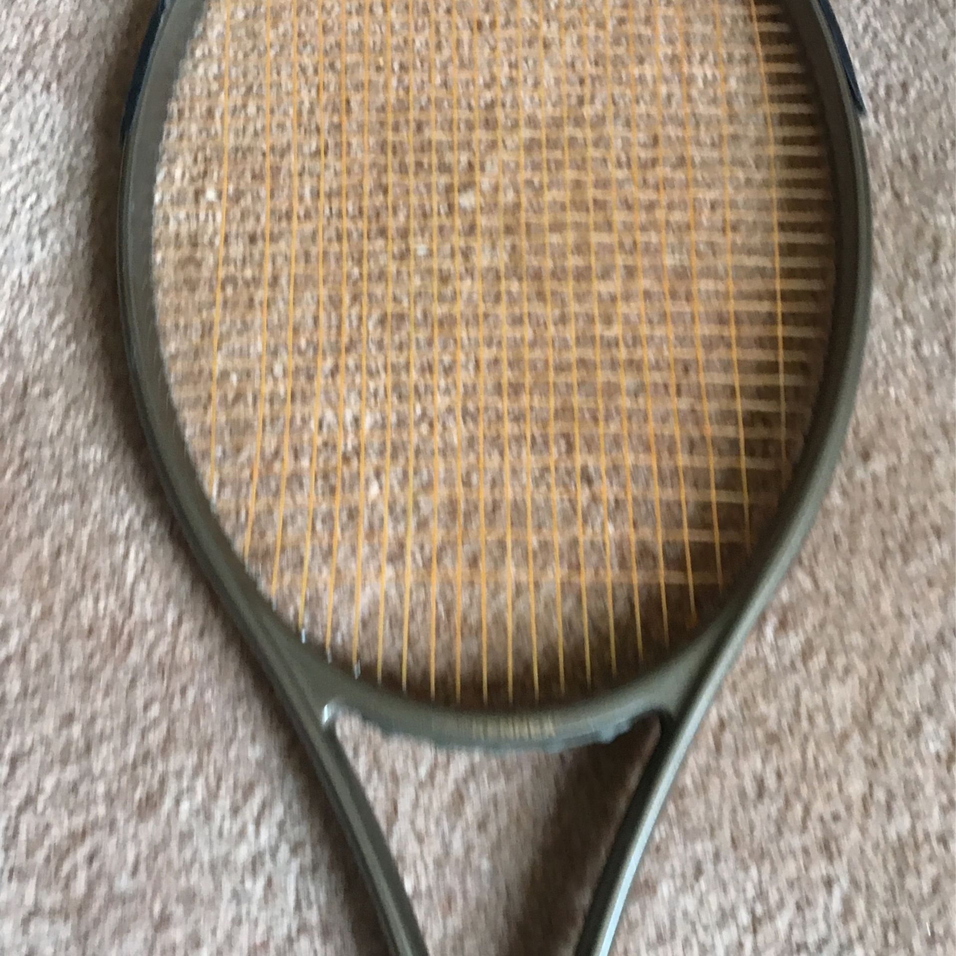 Raquette de tennis Pro Kennex, graphite aérodynamique