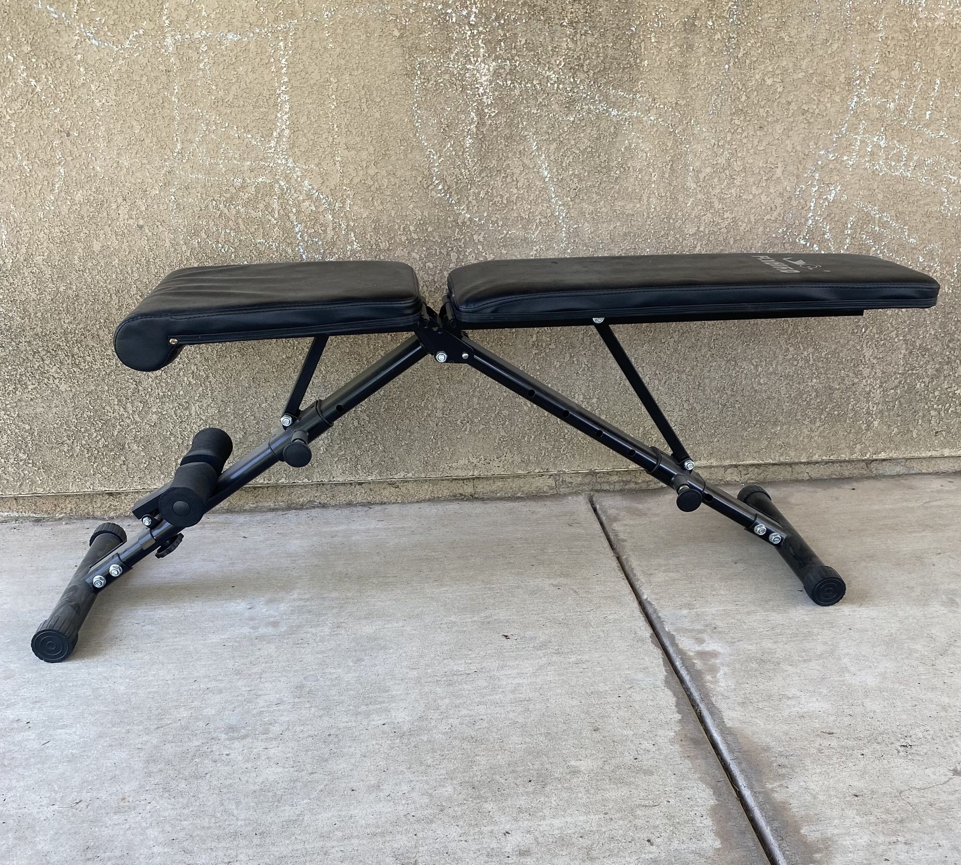 Flat / Incline Weight Bench