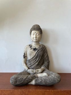 Buddha Sitting Statue - PENDING PICKUP