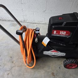 Air Compressor - Stanley 8 Gallon Oil-free 150 PSI 