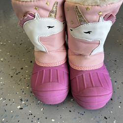 size 9C toddler snow boots cat & jack