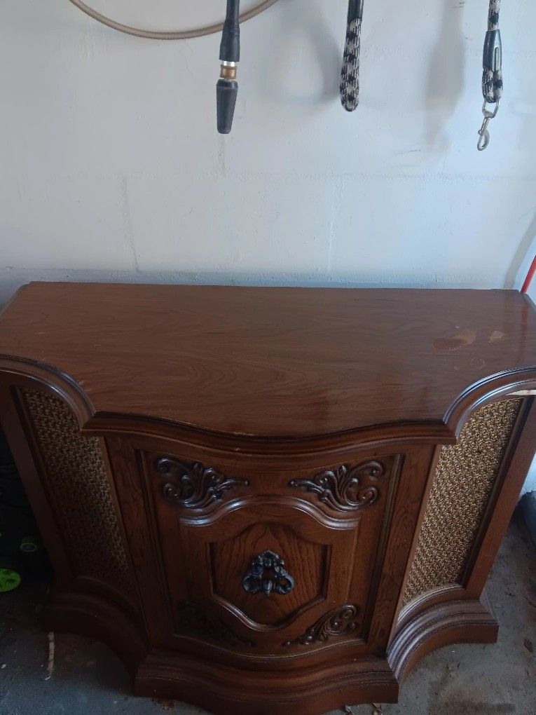 Gorgeous Retro Radio/Cd Player