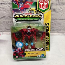 Transformers Bumblebee Cyberverse Adventures Cyclone  Windblade Figure 2021