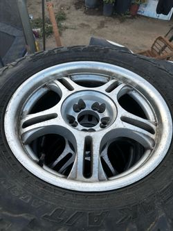 Llantas para jeep 245/65 R17 en buenas condiciones