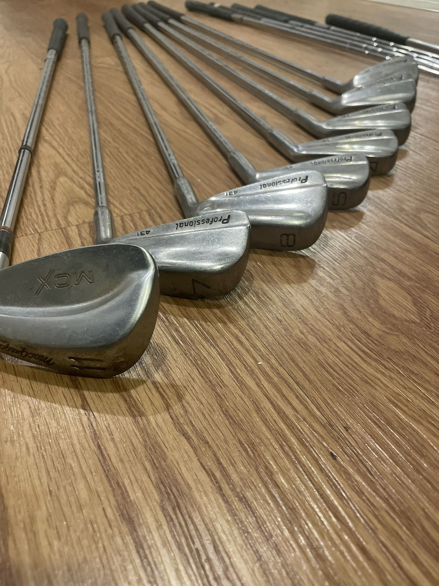 Golf Clubs 