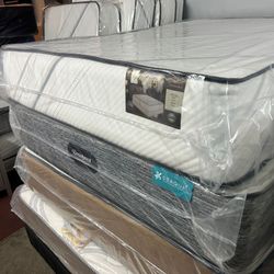 CLEARANCE MATTRESS SALE BRAND. 🆕 TWIN SIZE $100. FULL SIZE. $175. QUEEN SIZE. $199. KING SIZE. $345 LOCATION 