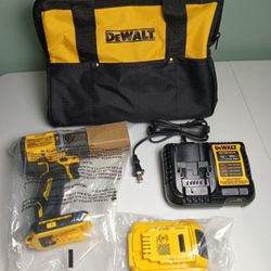 DEWALT 20V COMPACT 1/2" HAMMERDRILL DRILL/DRIVER KIT 