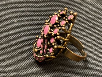 Vintage pink gems ring