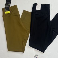 New Nike Leggings Size Medium 