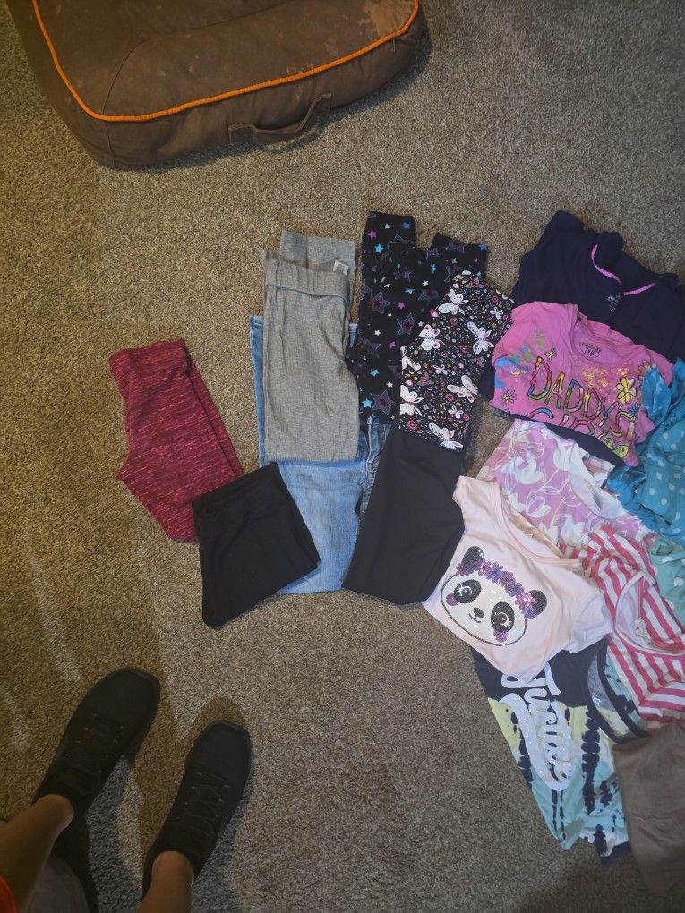 Size 7/8 Mixture Of Girl Clothes