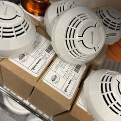 Edward’s EST SIGA-HRD Intelligent Heat Detectors