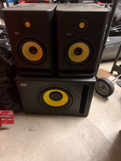 KRK Rokit 7’s & S10.4 subwoofer.