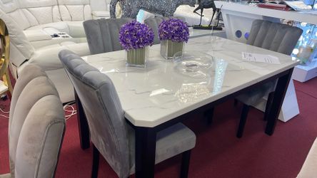 Dining table Set With 4 Chairs