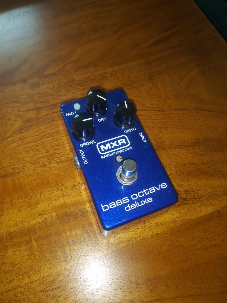 MXR Bass octave deluxe guitar pedal
