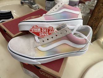 Vans 7.0 Women Or 5.5 Mens 