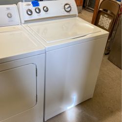 WHIRLPOOL WASHING MACHINE 