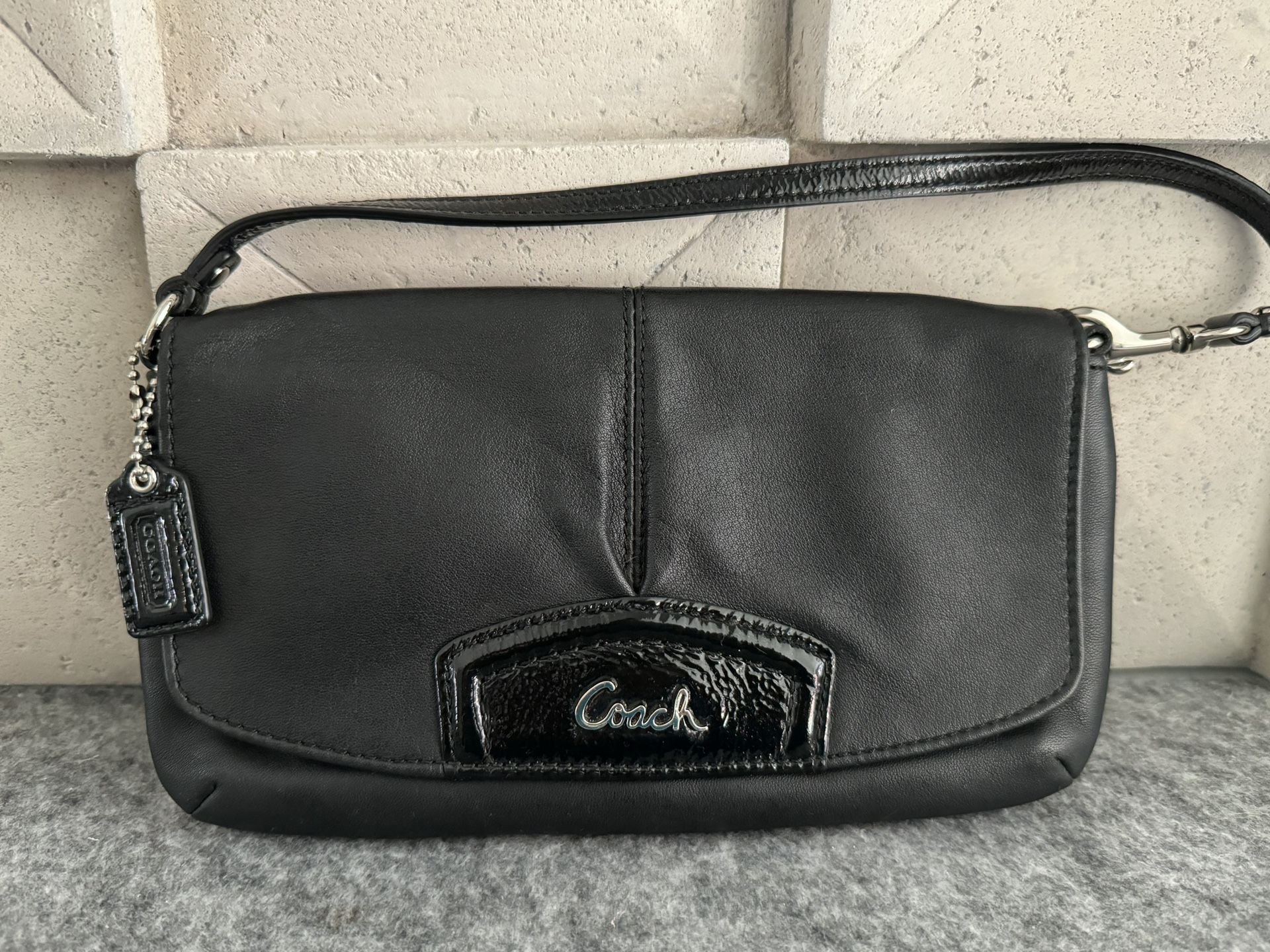 Coach Wristlet Wallet 