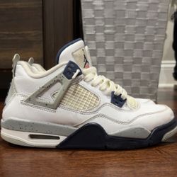 Jordan 4 ‘Midnight Navy’  Size 7
