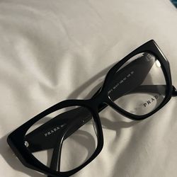 PRADA GLASSES