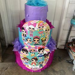 LOL Dolls Tower Pinata With Balls 