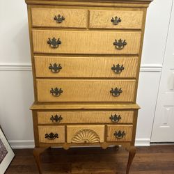 Antique Flat Top Curly Maple Or Tiger Maple Queen Anne Highboy Chest Dresser