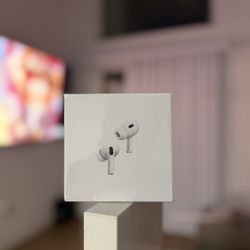 Apple AirPods 2nd Gen Brand New 