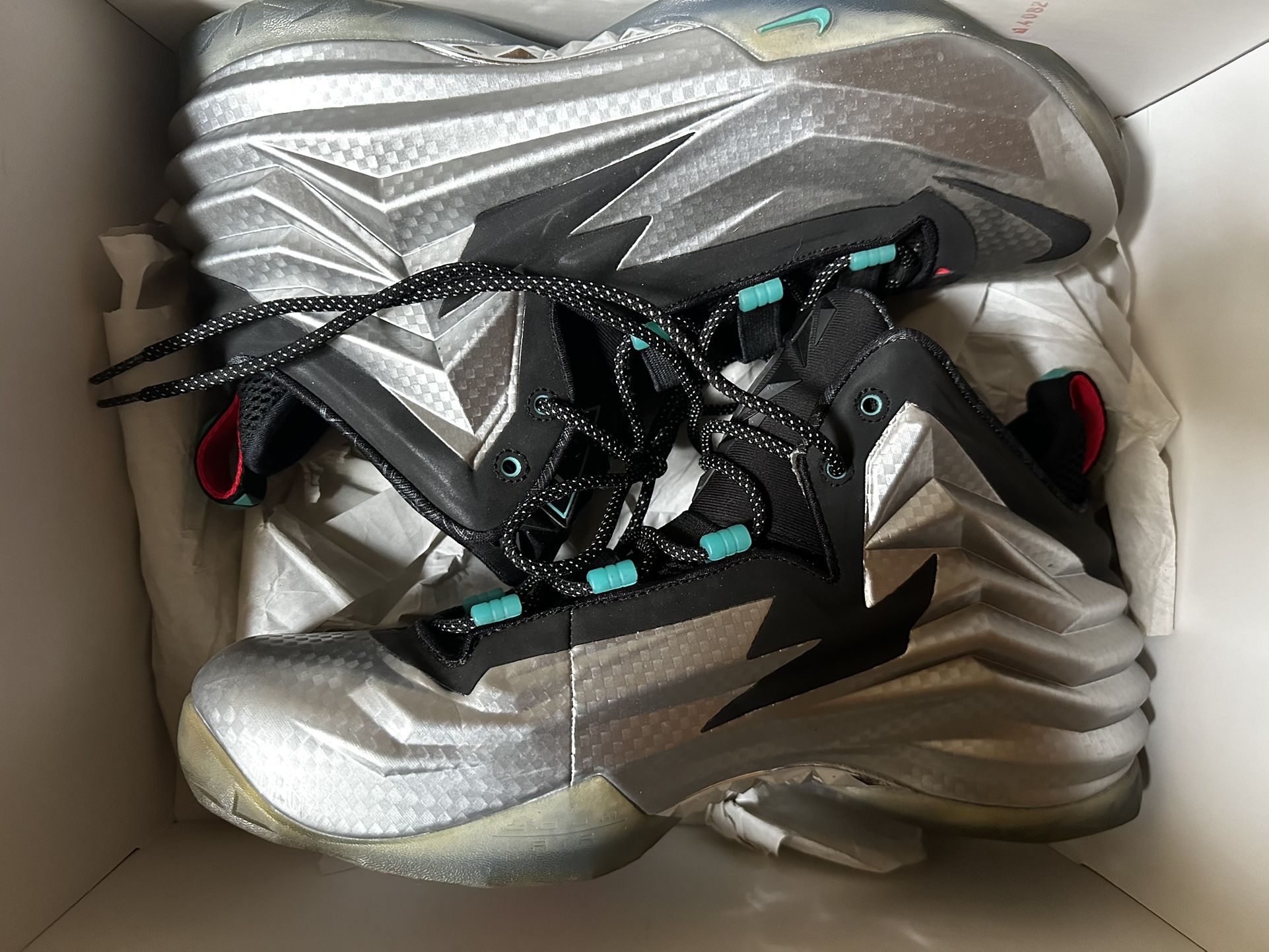 Nike Chuck Posite