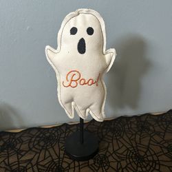 Vintage style ghost decoration