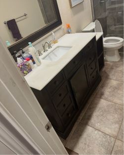 , Bathroom Vanty , Dishwasher , Doors