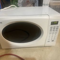 Microwave Oven