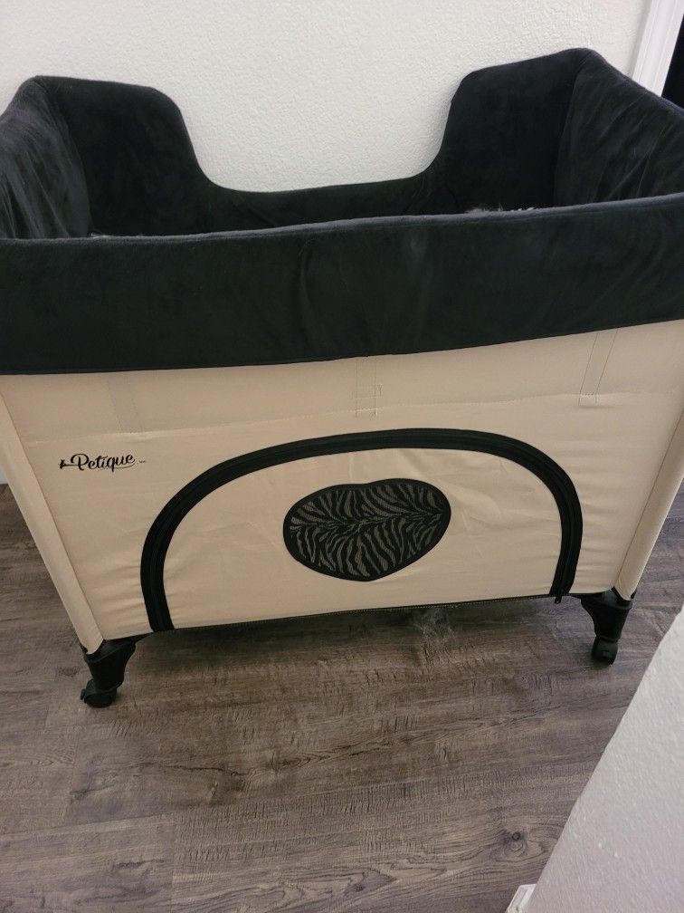 Dog Crib